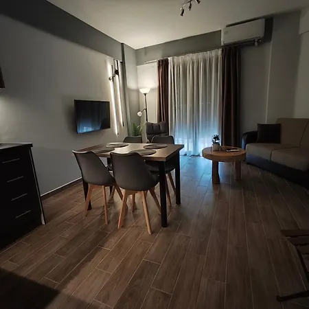 Olympus House Apartment *